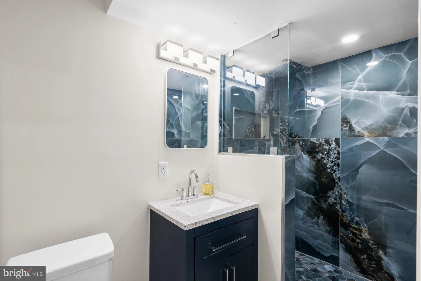 Bath - 100 Silopanna Rd, Annapolis, MD 21403 photo 4 of 4