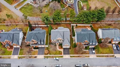 View/Area - 708 Pearson Point Pl, Annapolis, MD 21401 photo 2 of 7
