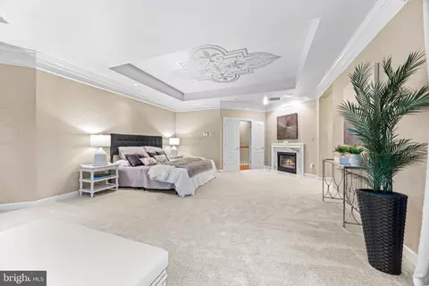 Bedroom - 708 Pearson Point Pl, Annapolis, MD 21401 photo 7 of 12