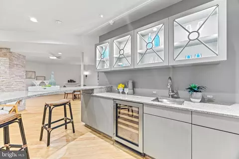 Kitchen - 708 Pearson Point Pl, Annapolis, MD 21401 photo 10 of 10