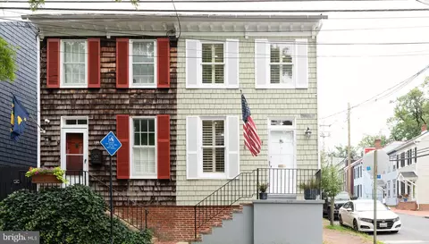 102 Charles St, Annapolis, MD 21401