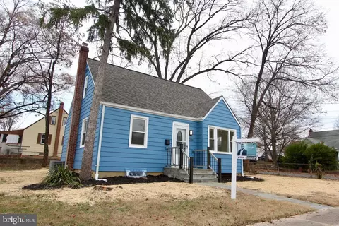 206 Oakleigh Ave, Glen Burnie, MD 21061