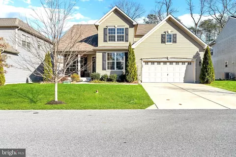 825 Janet Dale Ln, Severn, MD 21144