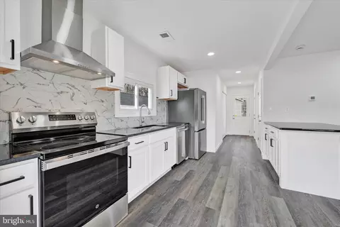 6320 Shady Side Rd, Shady Side, MD 20764