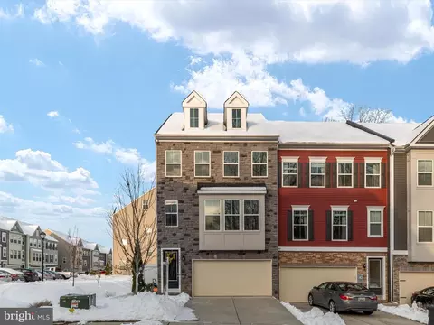 1440 Honeylocust Dr, Gambrills, MD 21054