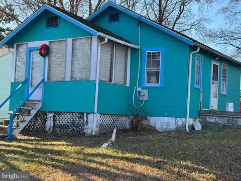 3668 5th Ave, Edgewater, MD 21037