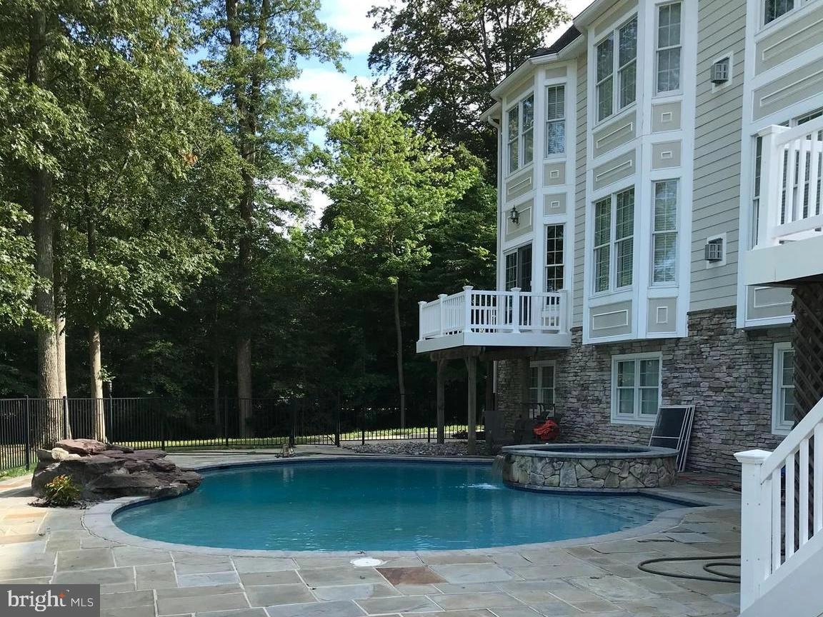 Exterior - 3317 Old Cedar Point Rd, Edgewater, MD 21037 photo 1 of 5