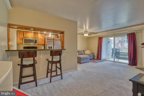 206 Spring Maiden Ct #103, Glen Burnie, MD 21060