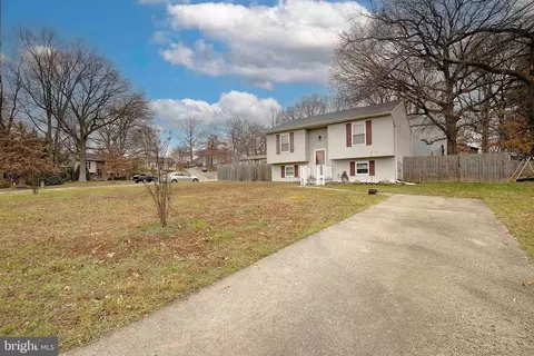 1525 Big Baer Ct, Glen Burnie, MD 21061