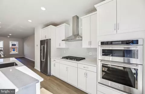 3510 Biota Ln, Laurel, MD 20724 photo 7