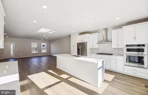 3510 Biota Ln, Laurel, MD 20724 photo 6