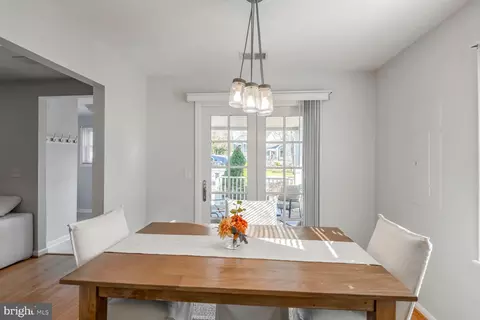 Dining - 2760 Riverview Dr, Riva, MD 21140 photo 1 of 1