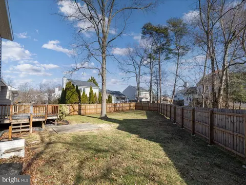 Exterior - 814 Vacation Dr, Odenton, MD 21113 photo 9 of 12
