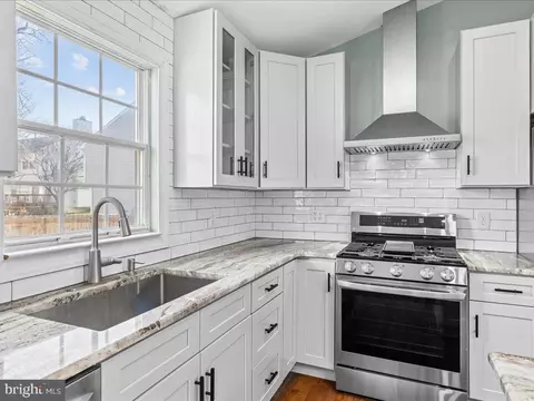 Kitchen - 814 Vacation Dr, Odenton, MD 21113 photo 5 of 5