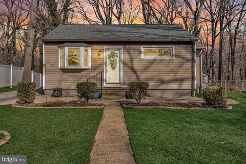 Exterior - 4 Spring Knoll Dr, Pasadena, MD 21122 photo 5 of 5