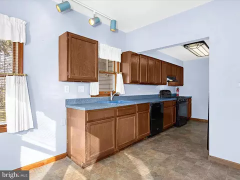 Kitchen - 313 Hampton Rd, Linthicum Heights, MD 21090 photo 1 of 6