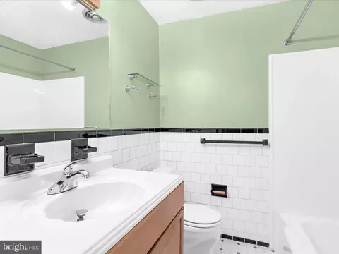 Bath - 313 Hampton Rd, Linthicum Heights, MD 21090 photo 1 of 5