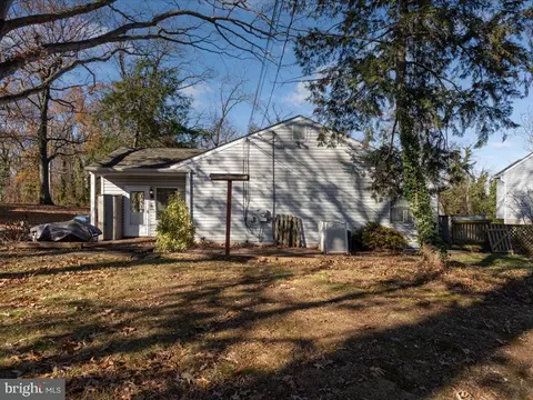 Exterior - 313 Hampton Rd, Linthicum Heights, MD 21090 photo 5 of 6