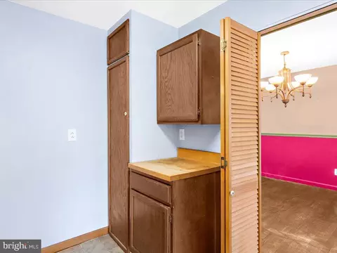 Entry Way - 313 Hampton Rd, Linthicum Heights, MD 21090 photo 1 of 2