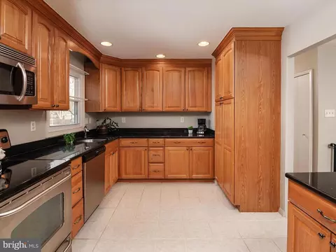 Kitchen - 2004 Aberdeen Dr, Crofton, MD 21114 photo 2 of 4
