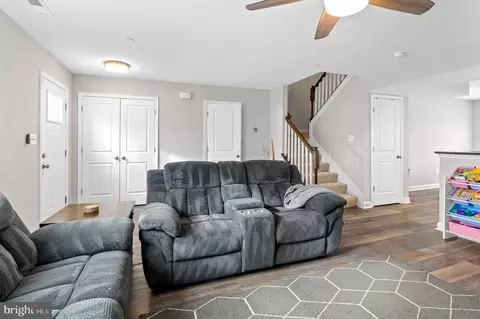 1222 Hawthorne St, Shady Side, MD 20764 photo 7
