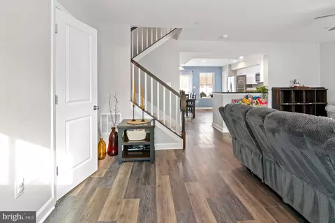 1222 Hawthorne St, Shady Side, MD 20764 photo 4