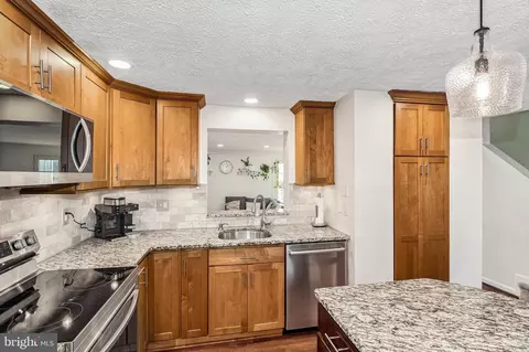 Kitchen - 567 Melissa Ct, Arnold, MD 21012 photo 3 of 3