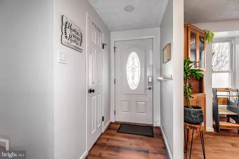 Entry Way - 567 Melissa Ct, Arnold, MD 21012 photo 1 of 1