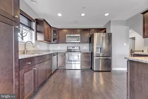 1603 Cambridge Rd, Edgewater, MD 21037 photo 2