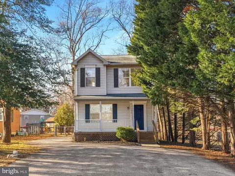 Exterior - 196 Circle Rd, Pasadena, MD 21122 photo 8 of 9