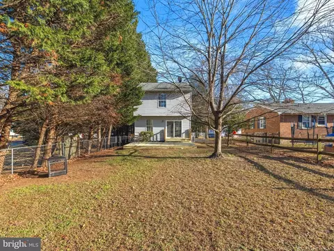 Exterior - 196 Circle Rd, Pasadena, MD 21122 photo 2 of 9