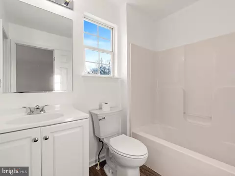 Bath - 196 Circle Rd, Pasadena, MD 21122 photo 1 of 3