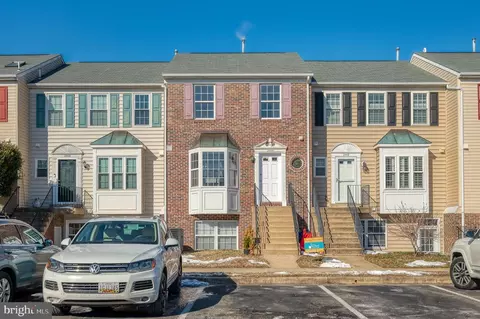 2410 Wentworth Dr, Crofton, MD 21114