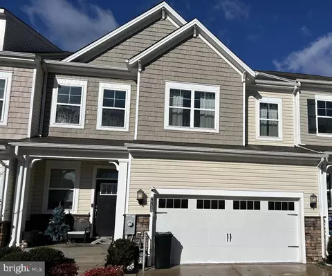 7738 Woodvale Dr, Glen Burnie, MD 21060