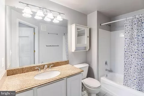 803 Latchmere Ct #301, Annapolis, MD 21401 photo 11