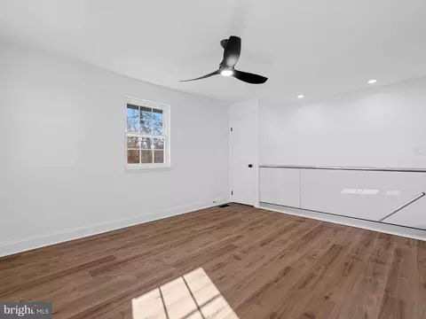 7746 Glen Ave, Pasadena, MD 21122 photo 4