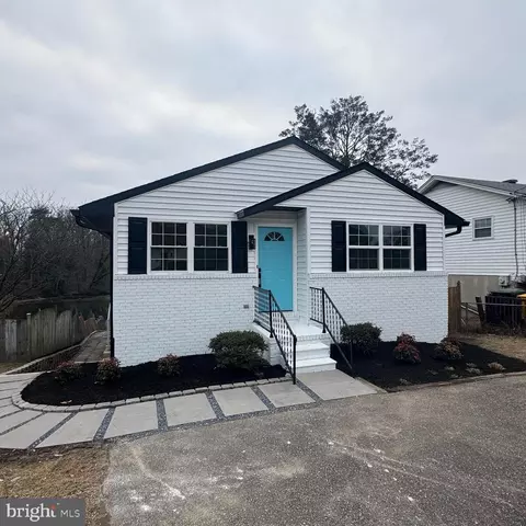 7746 Glen Ave, Pasadena, MD 21122