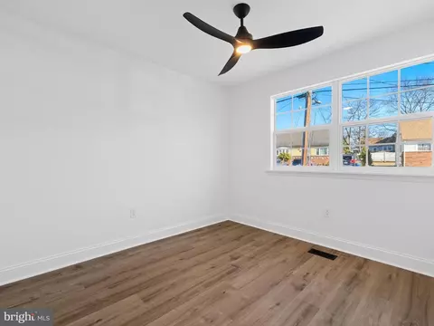 7746 Glen Ave, Pasadena, MD 21122 photo 16