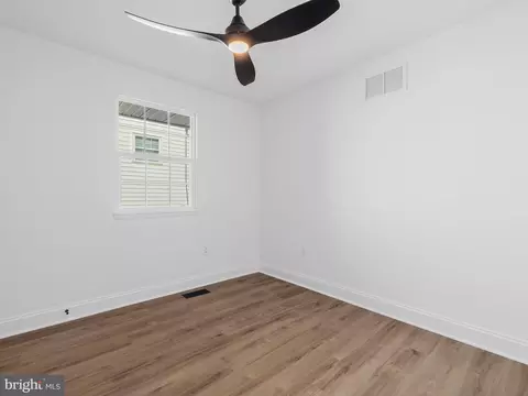 7746 Glen Ave, Pasadena, MD 21122 photo 18