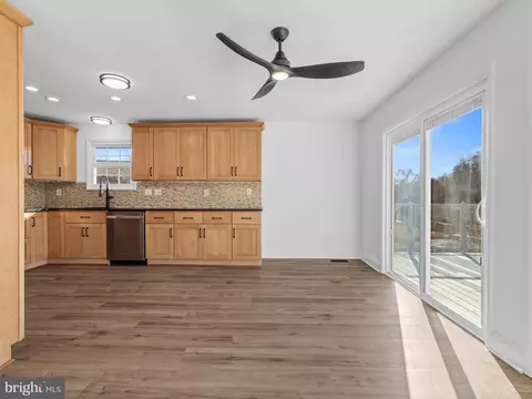 7746 Glen Ave, Pasadena, MD 21122 photo 10