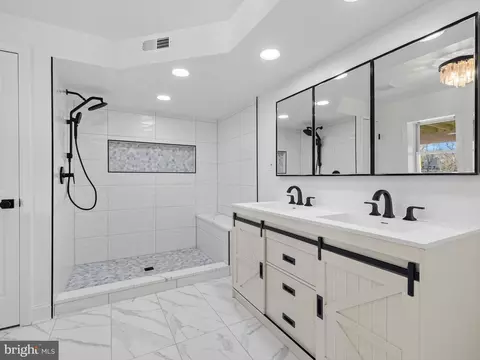 7746 Glen Ave, Pasadena, MD 21122 photo 24