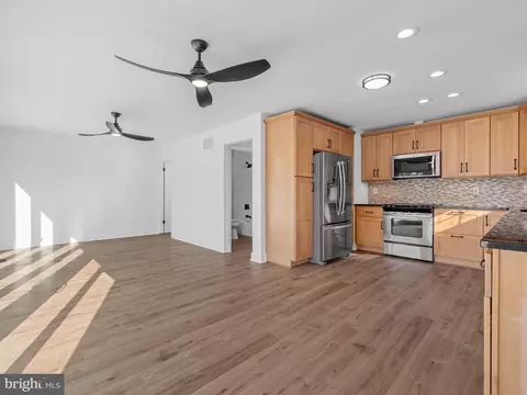 7746 Glen Ave, Pasadena, MD 21122 photo 11