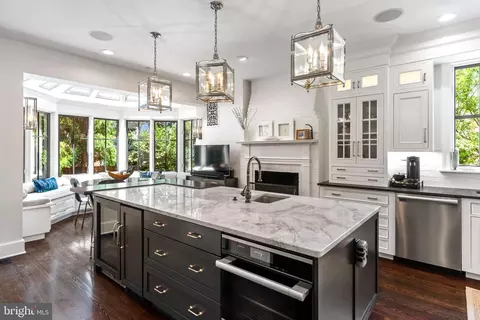 Kitchen - 40 Cornhill St, Annapolis, MD 21401 photo 1 of 6