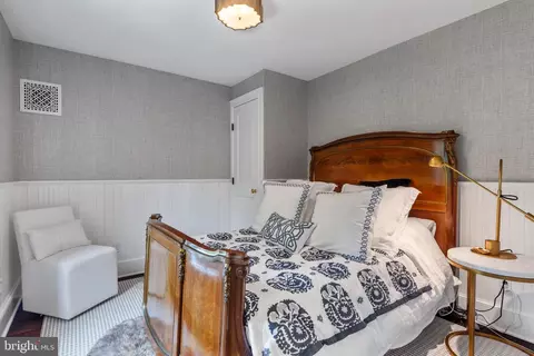 Bedroom - 40 Cornhill St, Annapolis, MD 21401 photo 6 of 7