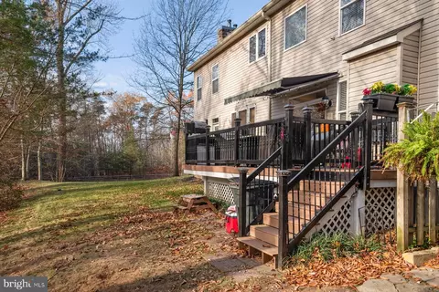 Exterior - 857 Thicket Ct, Odenton, MD 21113 photo 5 of 6