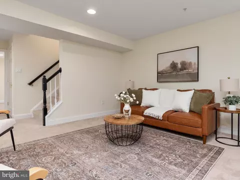 Living - 857 Thicket Ct, Odenton, MD 21113 photo 9 of 9