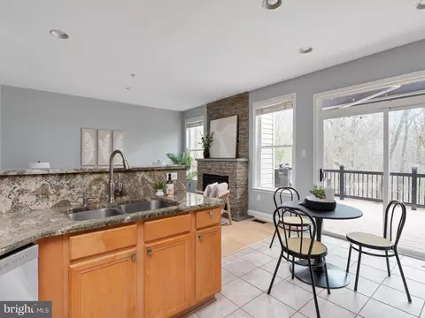 Kitchen - 857 Thicket Ct, Odenton, MD 21113 photo 4 of 4