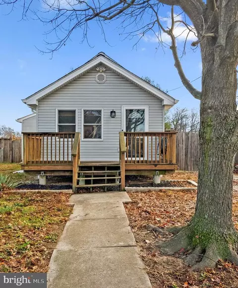 Exterior - 7737 W Shore Rd, Pasadena, MD 21122 photo 1 of 6