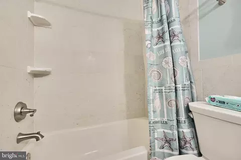 542 Williamsburg Ln, Odenton, MD 21113 photo 19