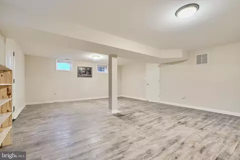 542 Williamsburg Ln, Odenton, MD 21113 photo 30
